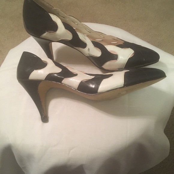 Shoes - Picture 2 of 4